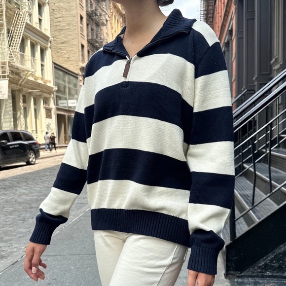Brandy Melville Sweaters - Brandy sweater